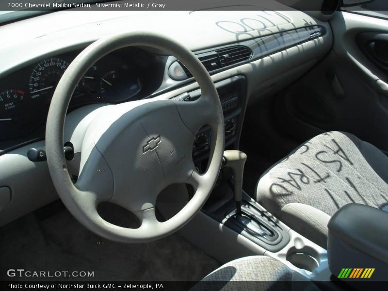 Silvermist Metallic / Gray 2000 Chevrolet Malibu Sedan