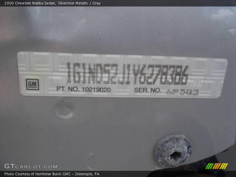 Silvermist Metallic / Gray 2000 Chevrolet Malibu Sedan