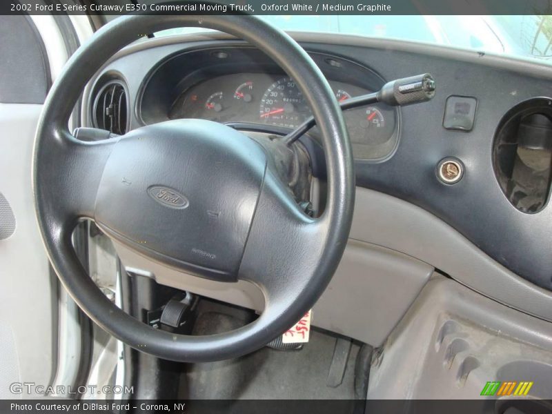 Oxford White / Medium Graphite 2002 Ford E Series Cutaway E350 Commercial Moving Truck