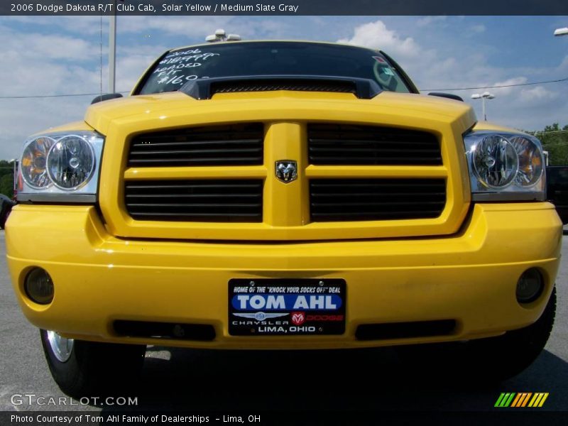 Solar Yellow / Medium Slate Gray 2006 Dodge Dakota R/T Club Cab