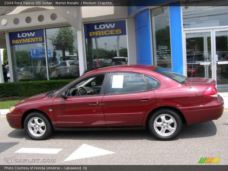 Merlot Metallic / Medium Graphite 2004 Ford Taurus SES Sedan