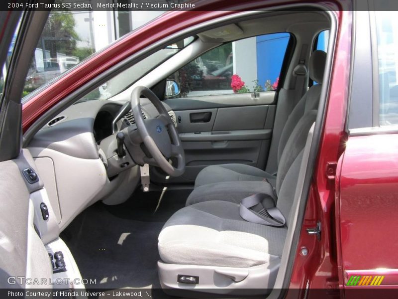 Merlot Metallic / Medium Graphite 2004 Ford Taurus SES Sedan