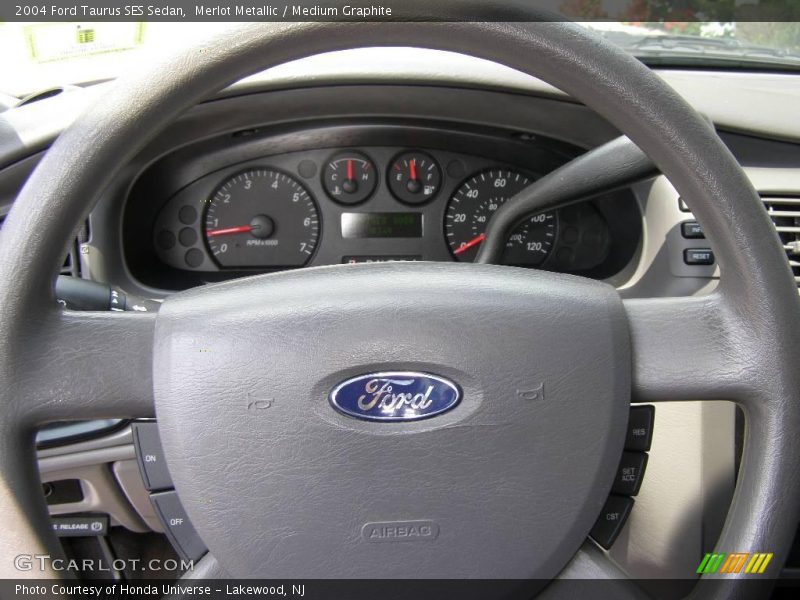 Merlot Metallic / Medium Graphite 2004 Ford Taurus SES Sedan