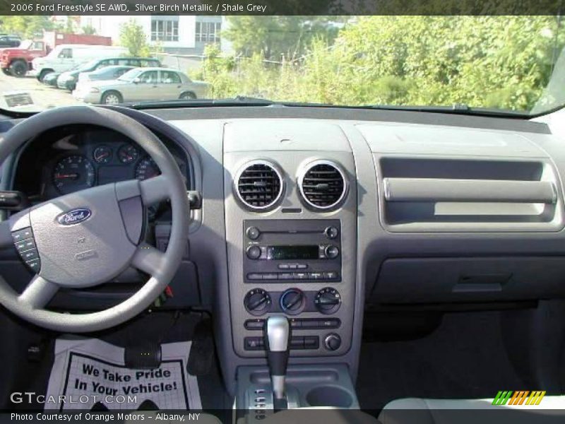 Silver Birch Metallic / Shale Grey 2006 Ford Freestyle SE AWD