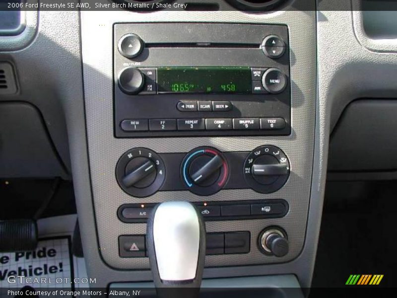 Silver Birch Metallic / Shale Grey 2006 Ford Freestyle SE AWD