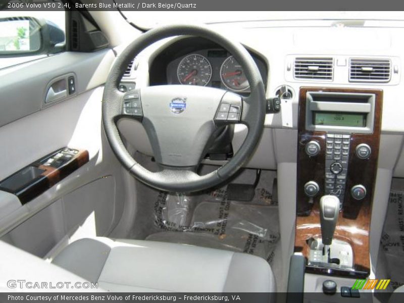 Barents Blue Metallic / Dark Beige/Quartz 2006 Volvo V50 2.4i