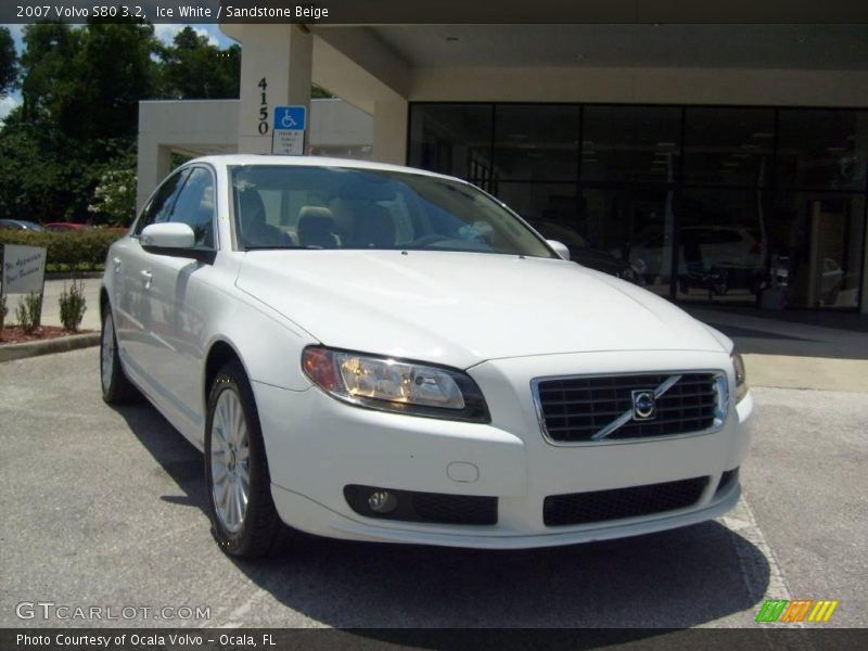 Ice White / Sandstone Beige 2007 Volvo S80 3.2