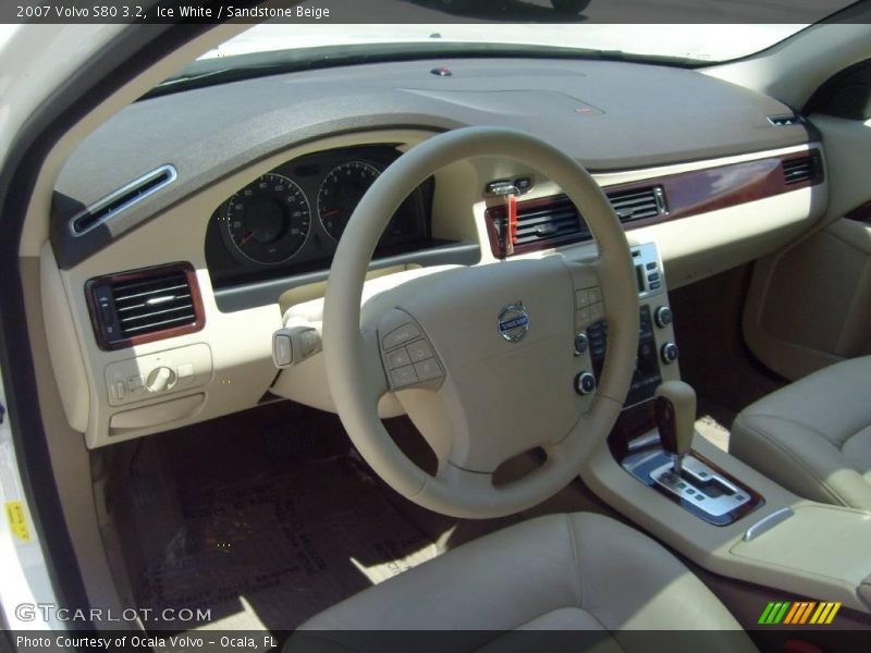 Ice White / Sandstone Beige 2007 Volvo S80 3.2
