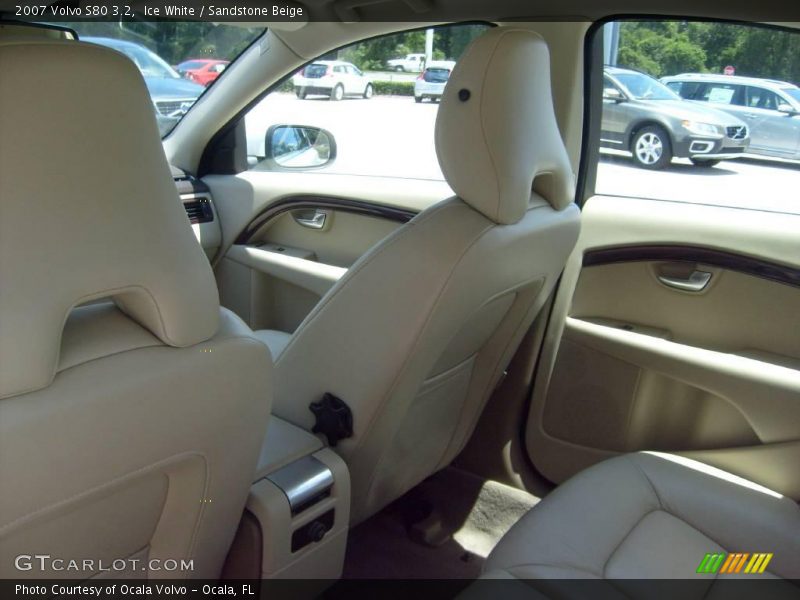 Ice White / Sandstone Beige 2007 Volvo S80 3.2