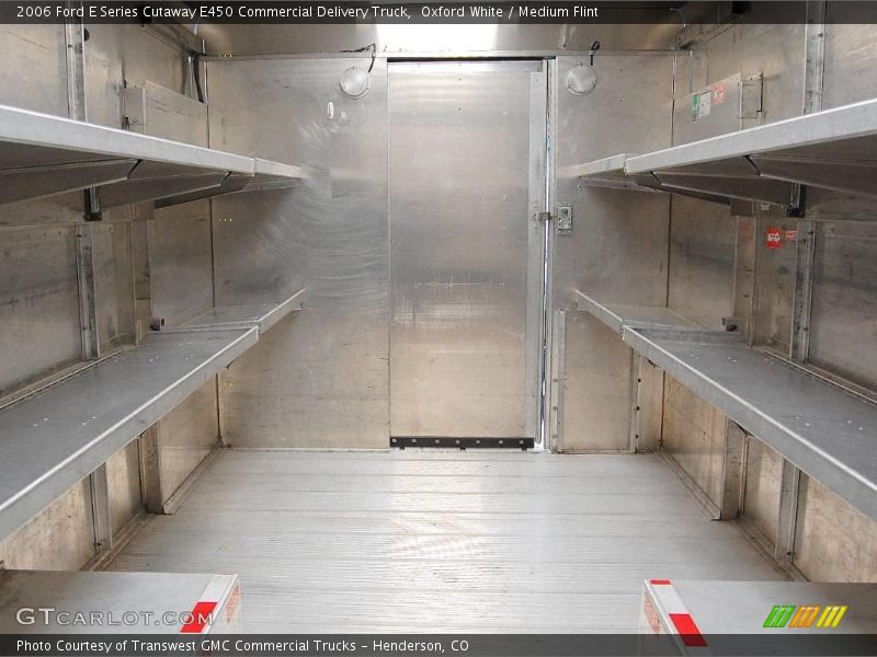 Oxford White / Medium Flint 2006 Ford E Series Cutaway E450 Commercial Delivery Truck