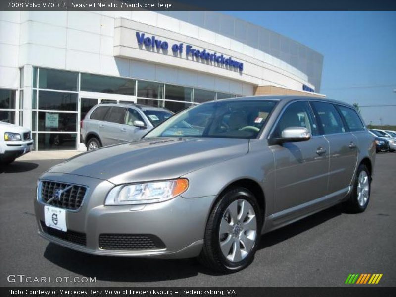 Seashell Metallic / Sandstone Beige 2008 Volvo V70 3.2