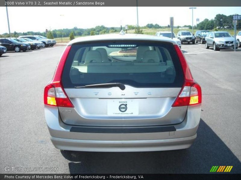 Seashell Metallic / Sandstone Beige 2008 Volvo V70 3.2