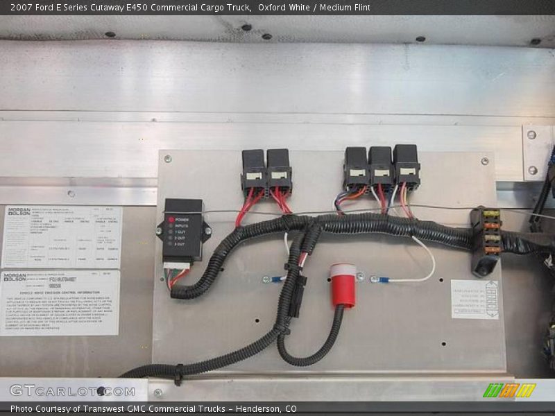 Oxford White / Medium Flint 2007 Ford E Series Cutaway E450 Commercial Cargo Truck