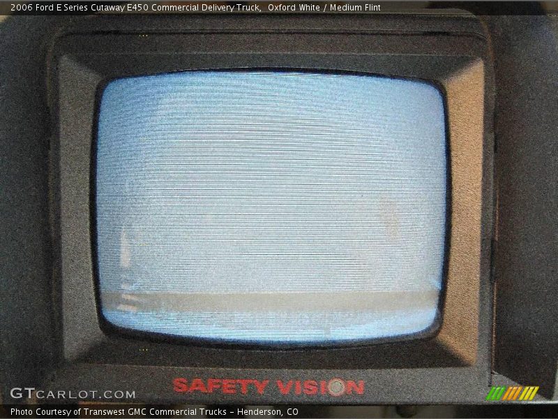 Oxford White / Medium Flint 2006 Ford E Series Cutaway E450 Commercial Delivery Truck