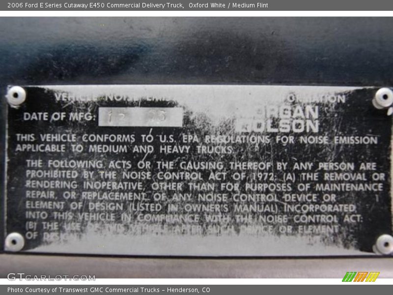 Oxford White / Medium Flint 2006 Ford E Series Cutaway E450 Commercial Delivery Truck