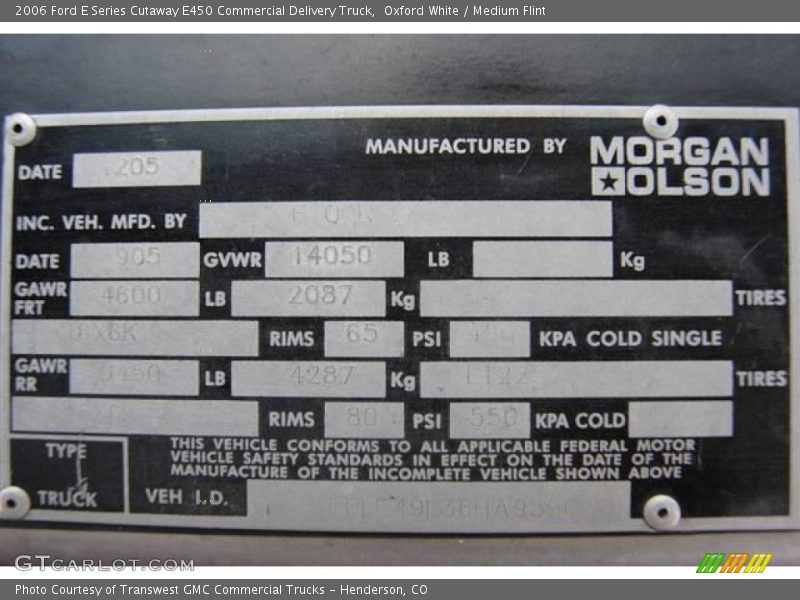 Oxford White / Medium Flint 2006 Ford E Series Cutaway E450 Commercial Delivery Truck