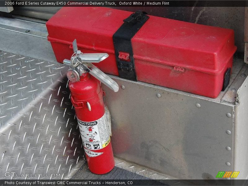 Oxford White / Medium Flint 2006 Ford E Series Cutaway E450 Commercial Delivery Truck