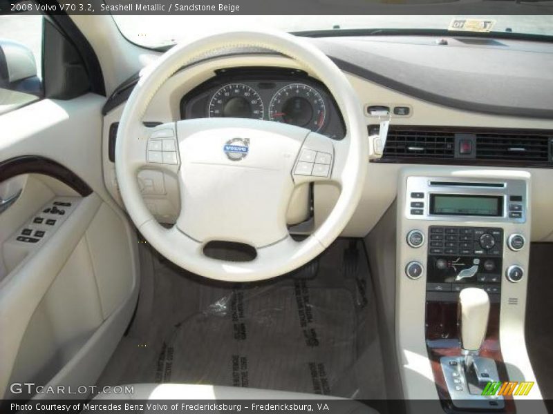 Seashell Metallic / Sandstone Beige 2008 Volvo V70 3.2