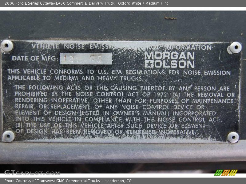 Oxford White / Medium Flint 2006 Ford E Series Cutaway E450 Commercial Delivery Truck