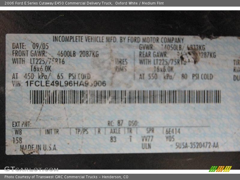 Oxford White / Medium Flint 2006 Ford E Series Cutaway E450 Commercial Delivery Truck