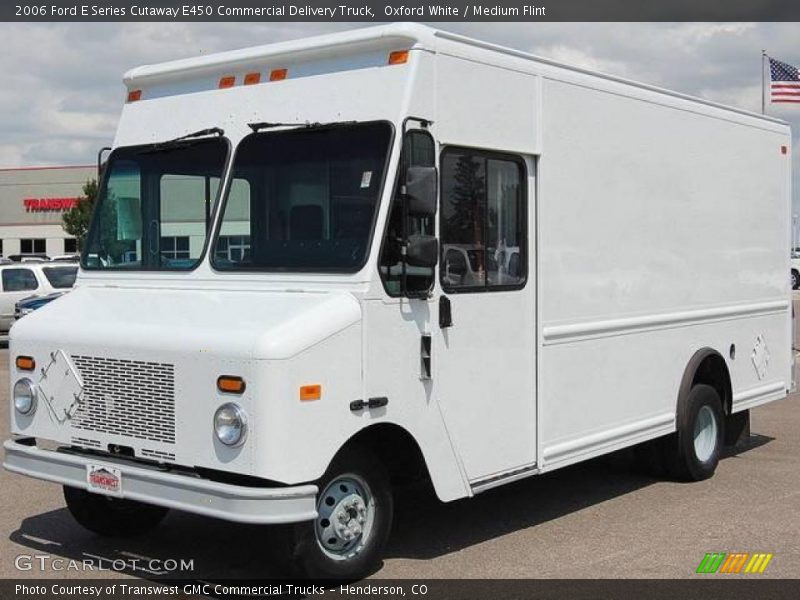 Oxford White / Medium Flint 2006 Ford E Series Cutaway E450 Commercial Delivery Truck