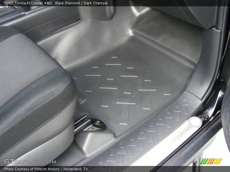 Black Diamond / Dark Charcoal 2007 Toyota FJ Cruiser 4WD