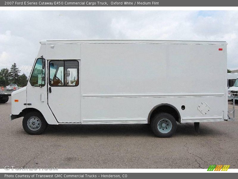 Oxford White / Medium Flint 2007 Ford E Series Cutaway E450 Commercial Cargo Truck