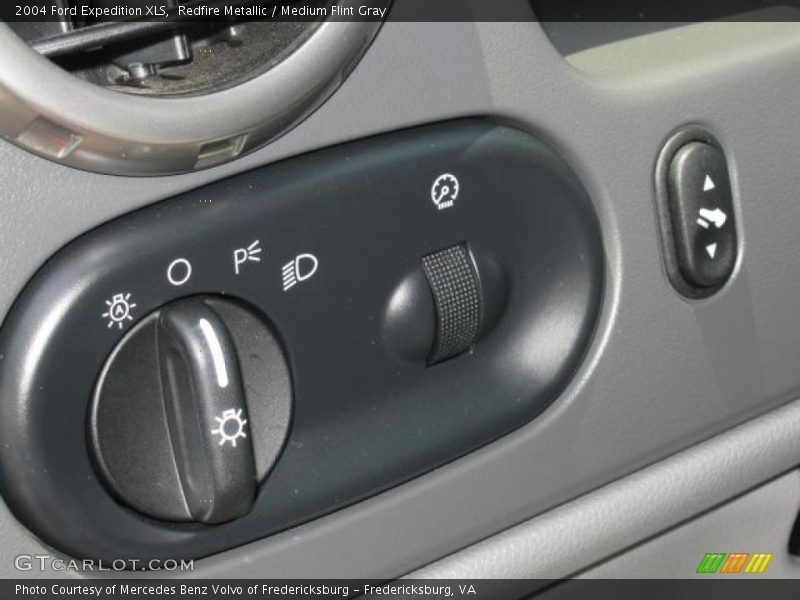 Redfire Metallic / Medium Flint Gray 2004 Ford Expedition XLS