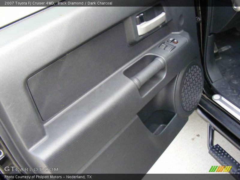 Black Diamond / Dark Charcoal 2007 Toyota FJ Cruiser 4WD