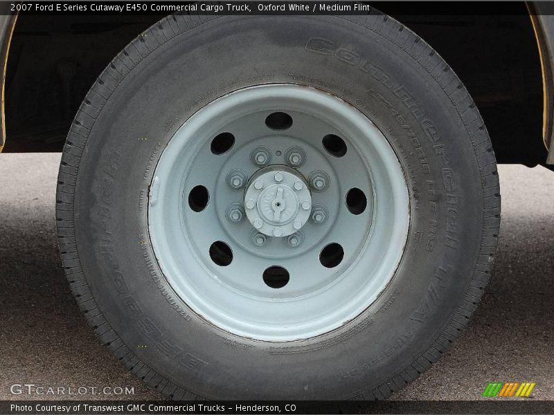 Oxford White / Medium Flint 2007 Ford E Series Cutaway E450 Commercial Cargo Truck