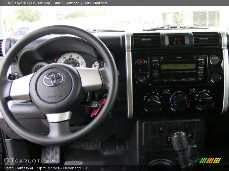 Black Diamond / Dark Charcoal 2007 Toyota FJ Cruiser 4WD