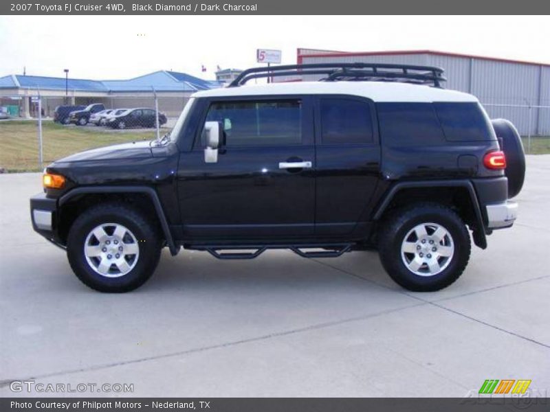 Black Diamond / Dark Charcoal 2007 Toyota FJ Cruiser 4WD