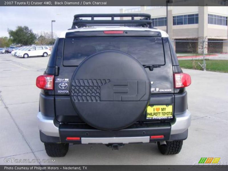 Black Diamond / Dark Charcoal 2007 Toyota FJ Cruiser 4WD