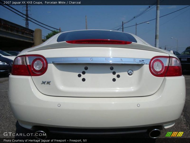 Porcelain White / Charcoal 2007 Jaguar XK XK8 Coupe