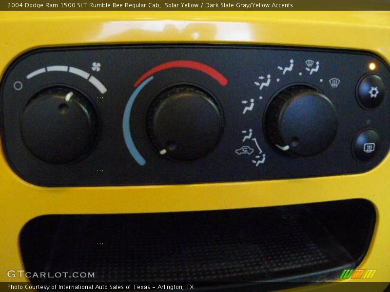 Solar Yellow / Dark Slate Gray/Yellow Accents 2004 Dodge Ram 1500 SLT Rumble Bee Regular Cab