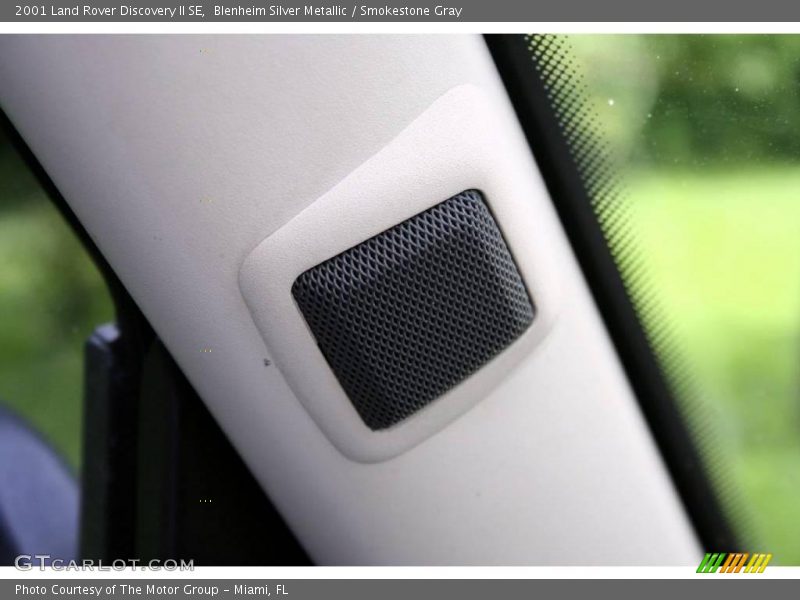 Blenheim Silver Metallic / Smokestone Gray 2001 Land Rover Discovery II SE