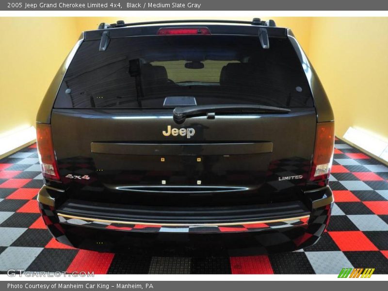 Black / Medium Slate Gray 2005 Jeep Grand Cherokee Limited 4x4