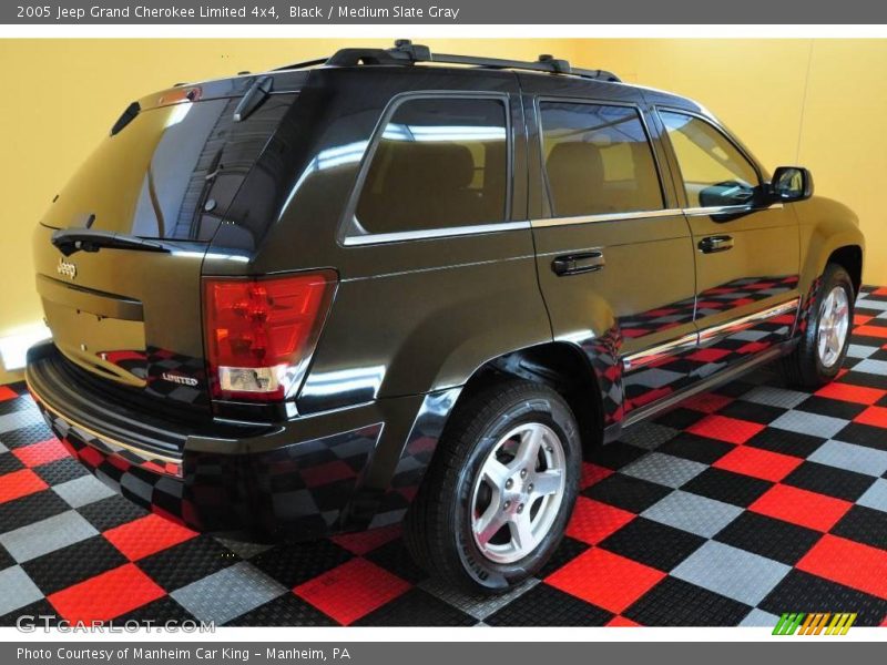 Black / Medium Slate Gray 2005 Jeep Grand Cherokee Limited 4x4