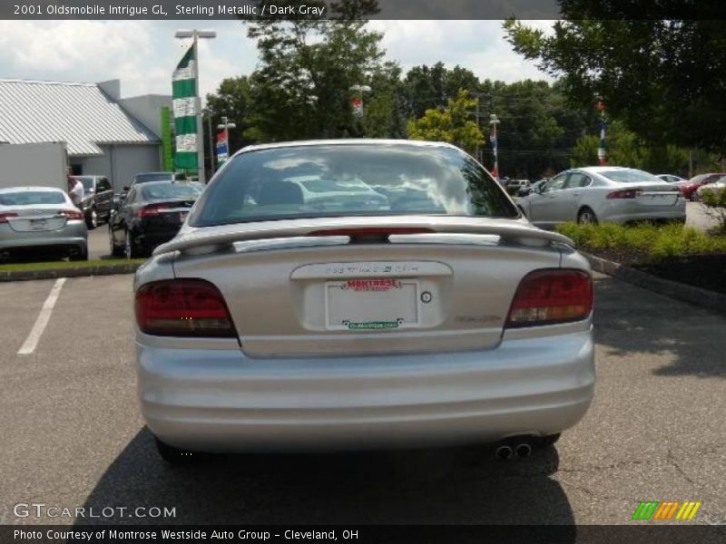 Sterling Metallic / Dark Gray 2001 Oldsmobile Intrigue GL