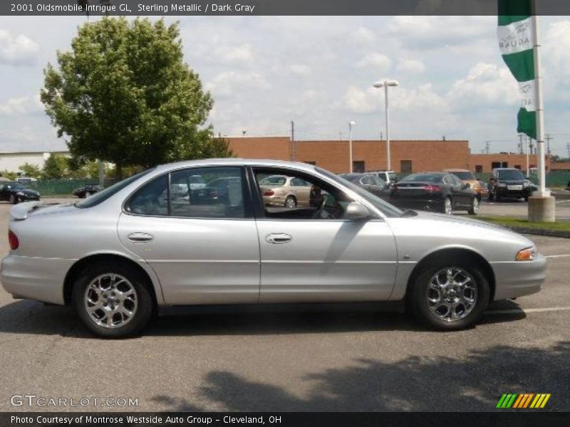 Sterling Metallic / Dark Gray 2001 Oldsmobile Intrigue GL