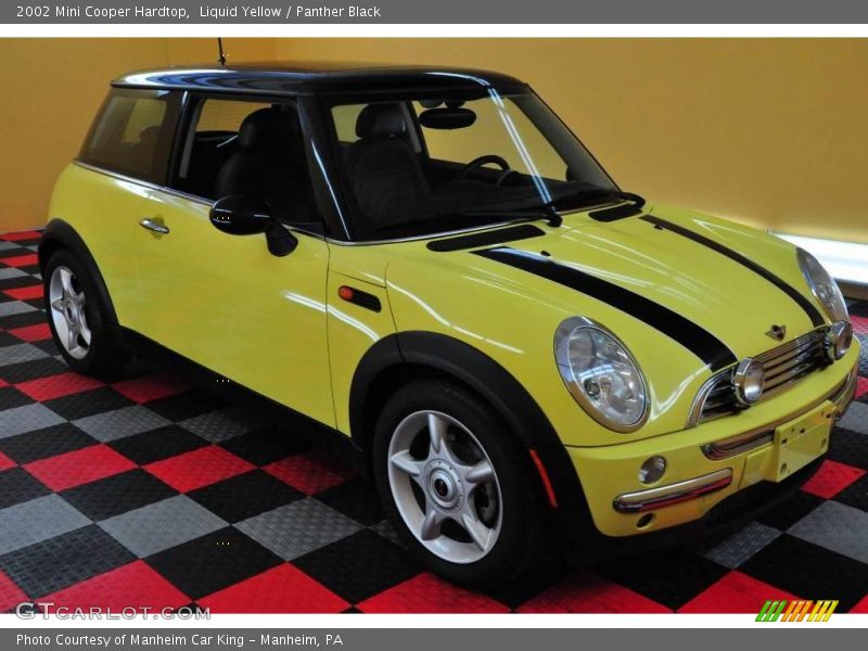 Liquid Yellow / Panther Black 2002 Mini Cooper Hardtop