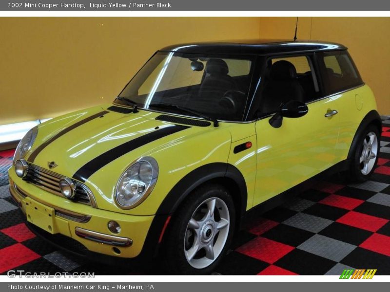 Liquid Yellow / Panther Black 2002 Mini Cooper Hardtop
