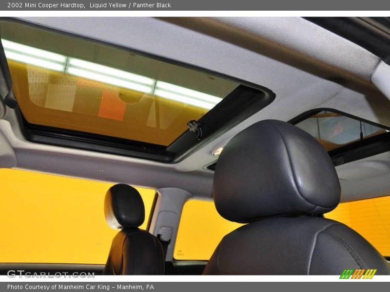 Liquid Yellow / Panther Black 2002 Mini Cooper Hardtop
