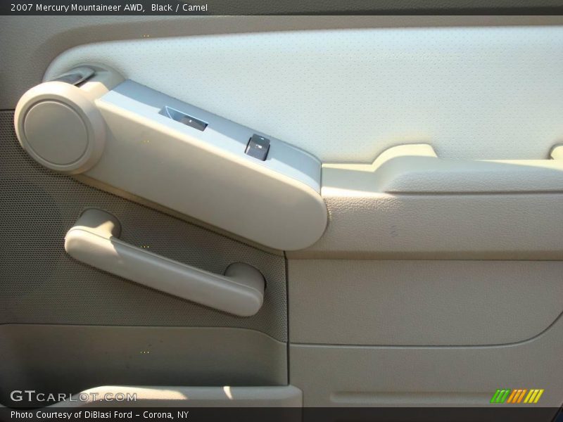 Black / Camel 2007 Mercury Mountaineer AWD