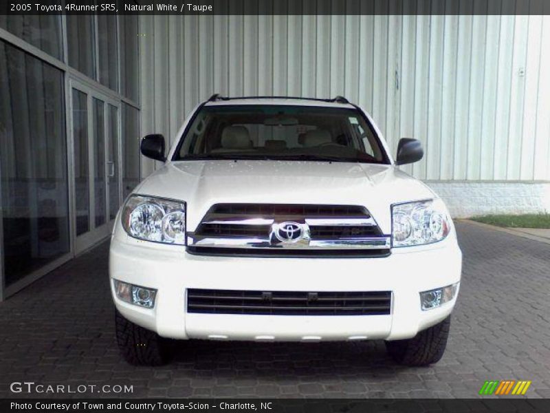 Natural White / Taupe 2005 Toyota 4Runner SR5