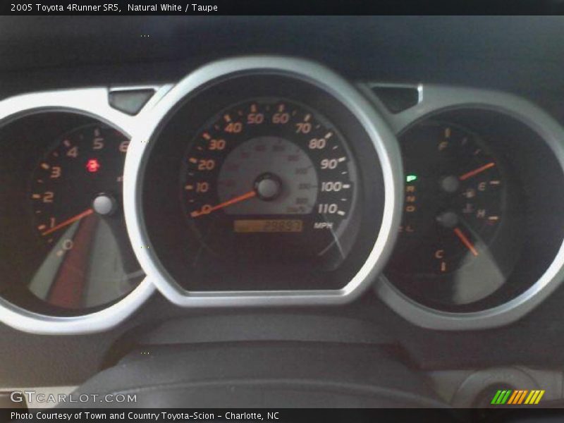 Natural White / Taupe 2005 Toyota 4Runner SR5