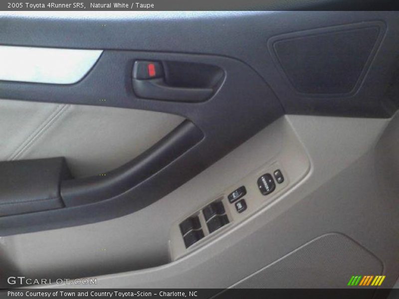 Natural White / Taupe 2005 Toyota 4Runner SR5