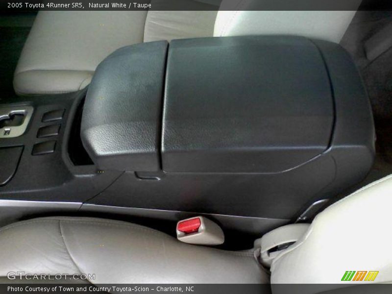 Natural White / Taupe 2005 Toyota 4Runner SR5