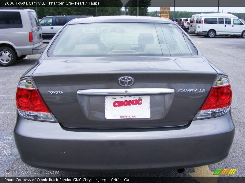 Phantom Gray Pearl / Taupe 2006 Toyota Camry LE