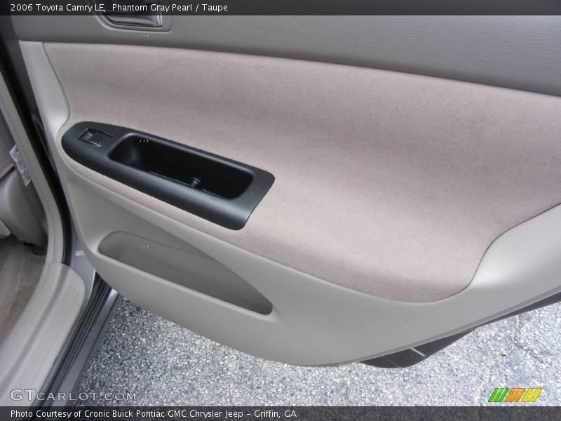 Phantom Gray Pearl / Taupe 2006 Toyota Camry LE